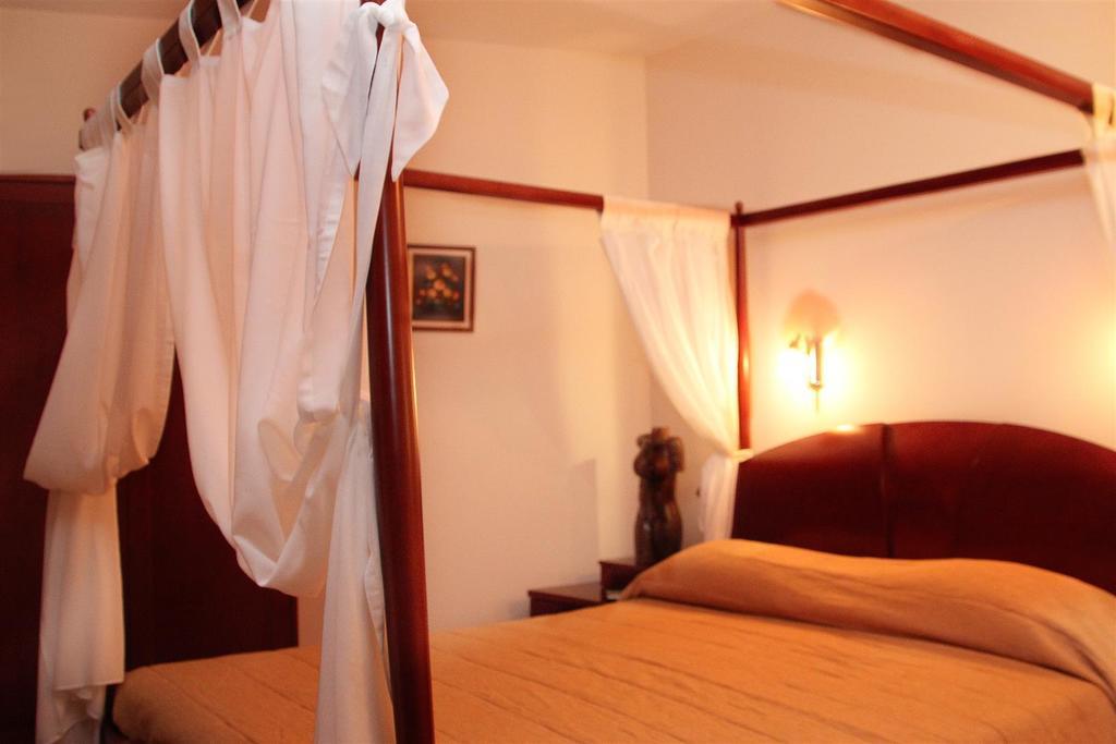 Mythos Hotell Elatochori Exteriör bild